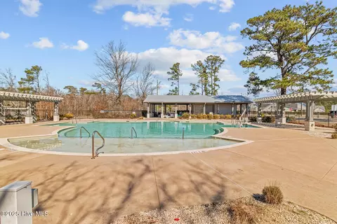 Exterior - 46 E Cloverfield Ln, Hampstead, NC 28443 photo 12 of 13