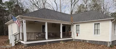 241 Paul Dr, Trenton, NC 28585
