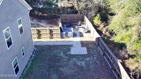Exterior - 904 Colington Dr, Kill Devil Hills, NC 27948 photo 4 of 12
