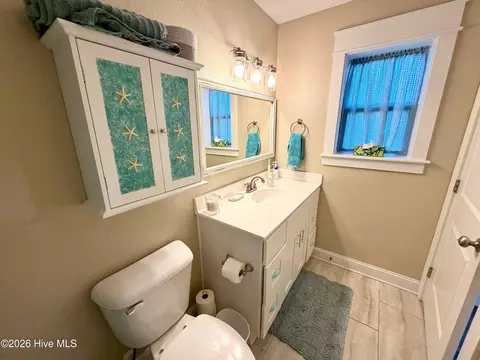 Bath - 904 Colington Dr, Kill Devil Hills, NC 27948 photo 2 of 2
