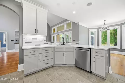 Kitchen - 421 Cypress Landing Trl, Chocowinity, NC 27817 photo 1 of 2