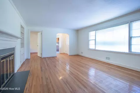 Living - 20 Fields Rd, Pinehurst, NC 28374 photo 3 of 5