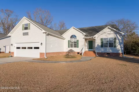 208 Eighth St, New Bern, NC 28560