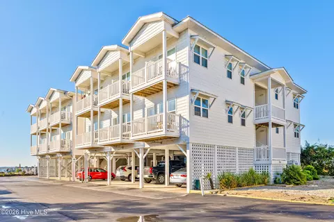 704 E Moore St # 110, Southport, NC 28461
