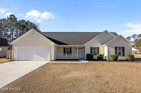 100 S Stephanie Ct, Jacksonville, NC 28540