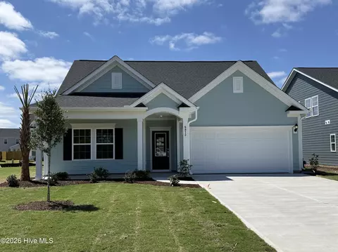 6812 Fellowship Dr, Leland, NC 28451
