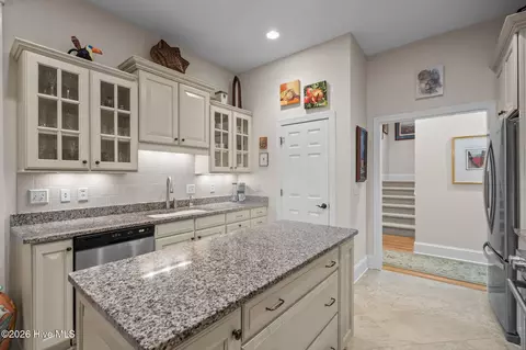 Kitchen - 4 Buckingham Pl, Pinehurst, NC 28374 photo 4 of 4
