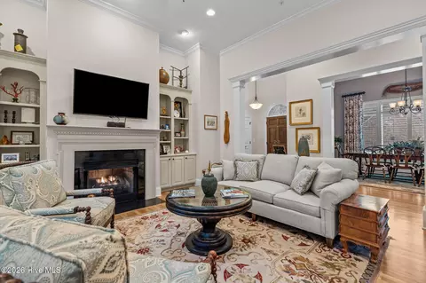 Living - 4 Buckingham Pl, Pinehurst, NC 28374 photo 1 of 4