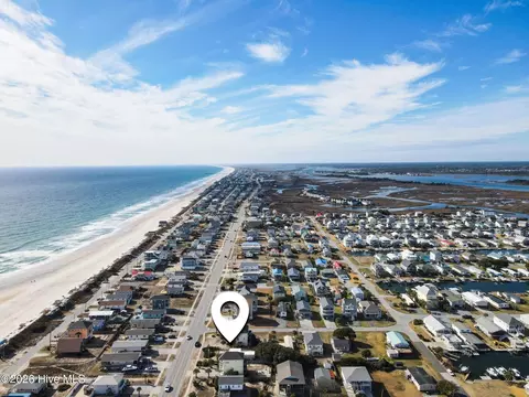 1919 N New River Dr, Surf City, NC 28445