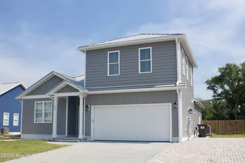 102 Evergreen Ln, Pine Knoll Shores, NC 28512