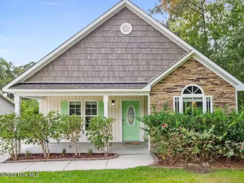 514 Old Folkstone Rd, Holly Ridge, NC 28445