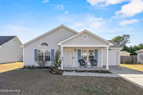 636 Brewster Ln, Wilmington, NC 28412