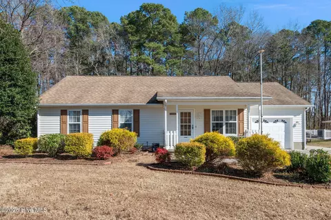 2435 Hunterchase Ln, Greenville, NC 27858