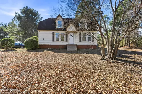 Exterior - 726 Mill Rd, Hamlet, NC 28345 photo 2 of 6