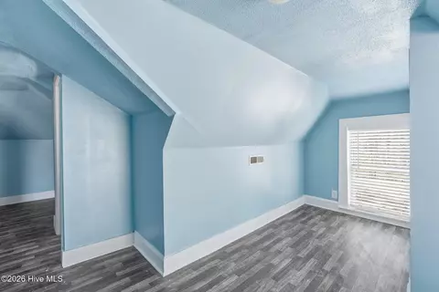 Bedroom - 726 Mill Rd, Hamlet, NC 28345 photo 4 of 6