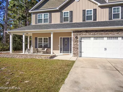 Exterior - 404 Kinroff Dr, Hubert, NC 28539 photo 5 of 8