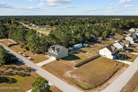 View/Area - 404 Kinroff Dr, Hubert, NC 28539 photo 8 of 9