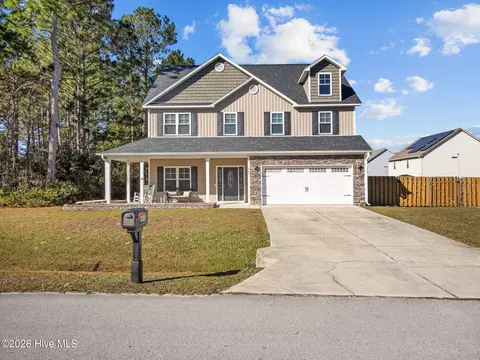 404 Kinroff Dr, Hubert, NC 28539