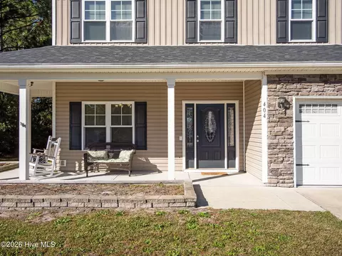 Exterior - 404 Kinroff Dr, Hubert, NC 28539 photo 6 of 8