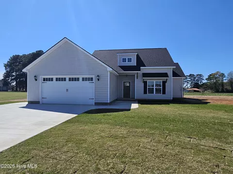 177 Country Cove Ln, Clinton, NC 28328