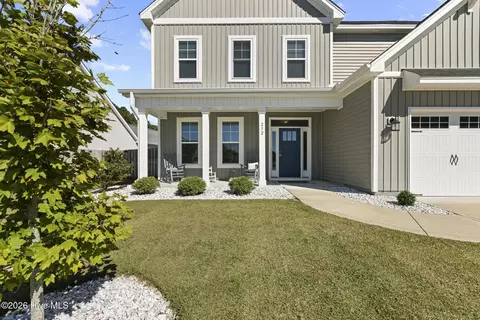 Exterior - 232 Bachmans Trl, Hampstead, NC 28443 photo 2 of 5