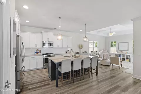 Kitchen - 232 Bachmans Trl, Hampstead, NC 28443 photo 4 of 5