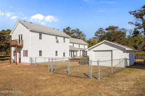 Exterior - 664 Seashore Dr, Atlantic, NC 28511 photo 4 of 10
