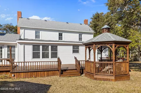 Exterior - 664 Seashore Dr, Atlantic, NC 28511 photo 8 of 10