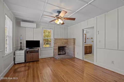 Living - 664 Seashore Dr, Atlantic, NC 28511 photo 1 of 4