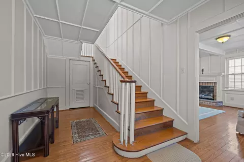 Entry Way - 664 Seashore Dr, Atlantic, NC 28511 photo 1 of 2