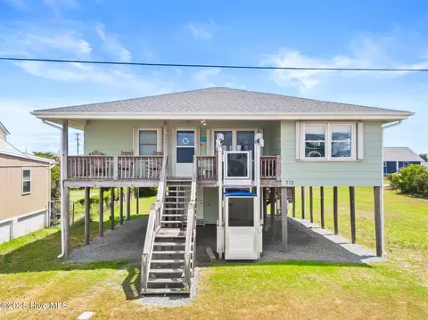 713 Channel Blvd, Topsail Beach, NC 28445