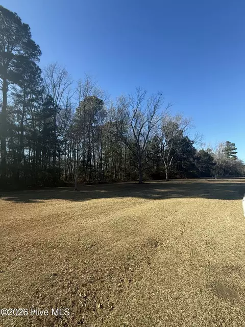780 James Pait Rd, Bladenboro, NC 28320