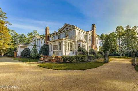 Exterior - 12 E Barrett Rd, Pinehurst, NC 28374 photo 2 of 9