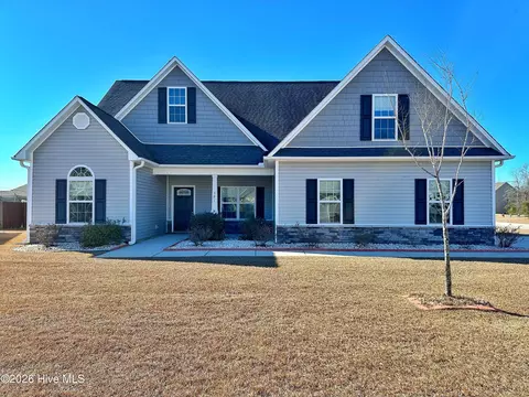 301 Old Snap Dragon Ct, Jacksonville, NC 28546