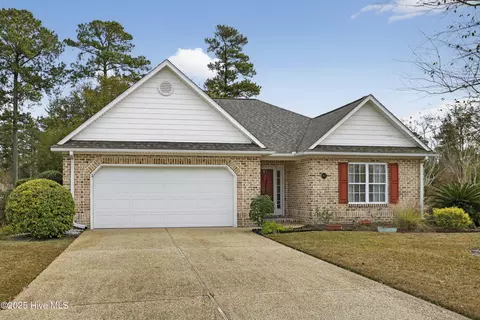 202 Harvester Ct, Winnabow, NC 28479