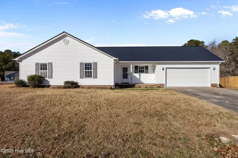 201 Slate Ct, Jacksonville, NC 28546