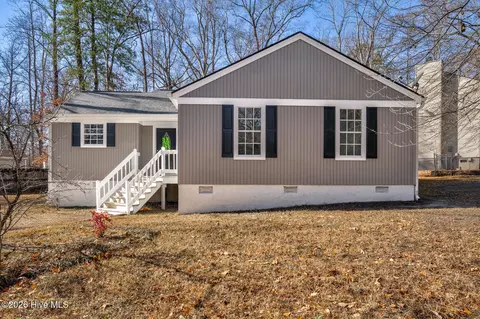 1012 N Hornbeam Dr, Rocky Mount, NC 27804