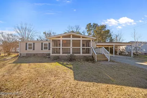 245 Baker Dr SW, Supply, NC 28462