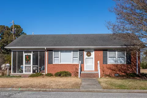 202 Phillips St, Hertford, NC 27944