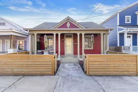 113 S 8th St, Wilmington, NC 28401