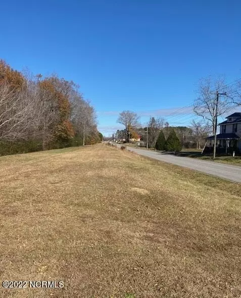 1024 Coburn Ln, Robersonville, NC 27871