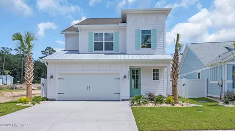 1529 Coastal Cove Ln, Calabash, NC 28467