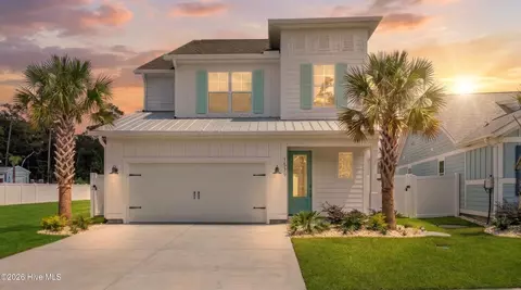 1529 Coastal Cove Ln, Calabash, NC 28467