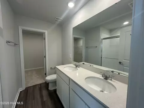 Bath - 551 Coronado Ave SE, Leland, NC 28451 photo 3 of 5