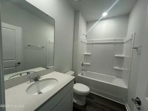 Bath - 551 Coronado Ave SE, Leland, NC 28451 photo 5 of 5