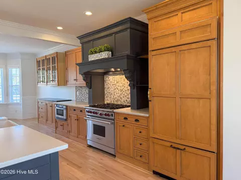 Kitchen - 114 Cove Side Ln, Hampstead, NC 28443 photo 5 of 13