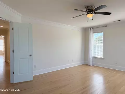 Bedroom - 114 Cove Side Ln, Hampstead, NC 28443 photo 11 of 13