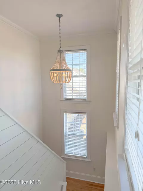 Entry Way - 114 Cove Side Ln, Hampstead, NC 28443 photo 4 of 7