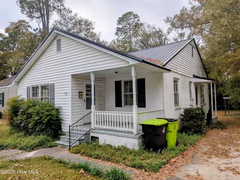 209 N Thompson St, Whiteville, NC 28472