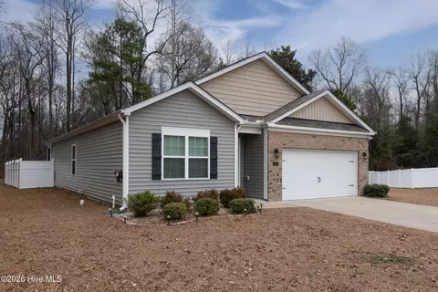 577 Denali Rd, Winterville, NC 28590